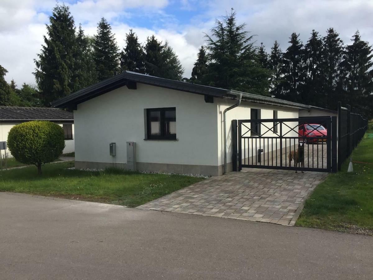Bungalow Chaleureux Idealement Situe A Beaufort Exterior photo